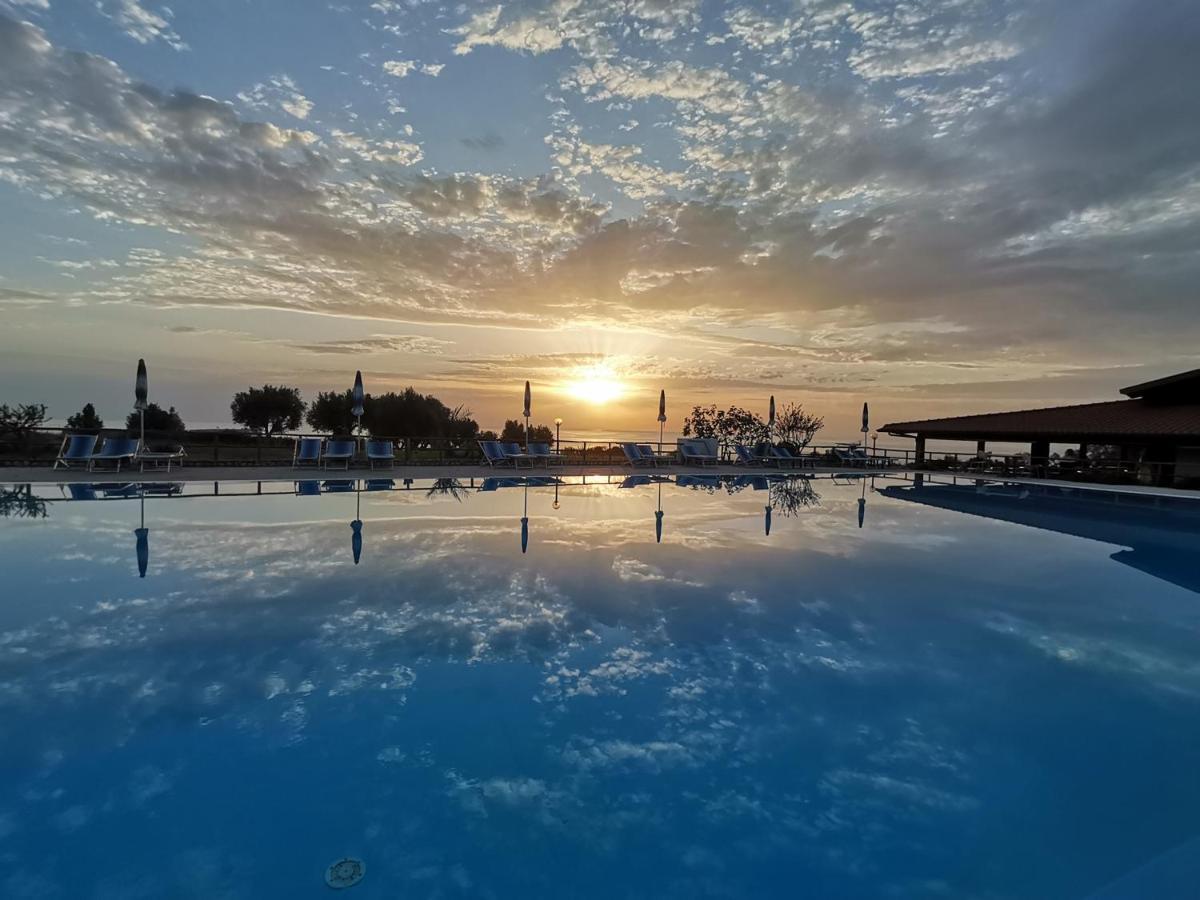 Agriturismo Ninea Ricadi Exteriér fotografie