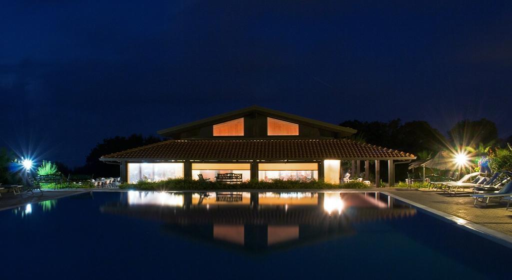 Agriturismo Ninea Ricadi Exteriér fotografie